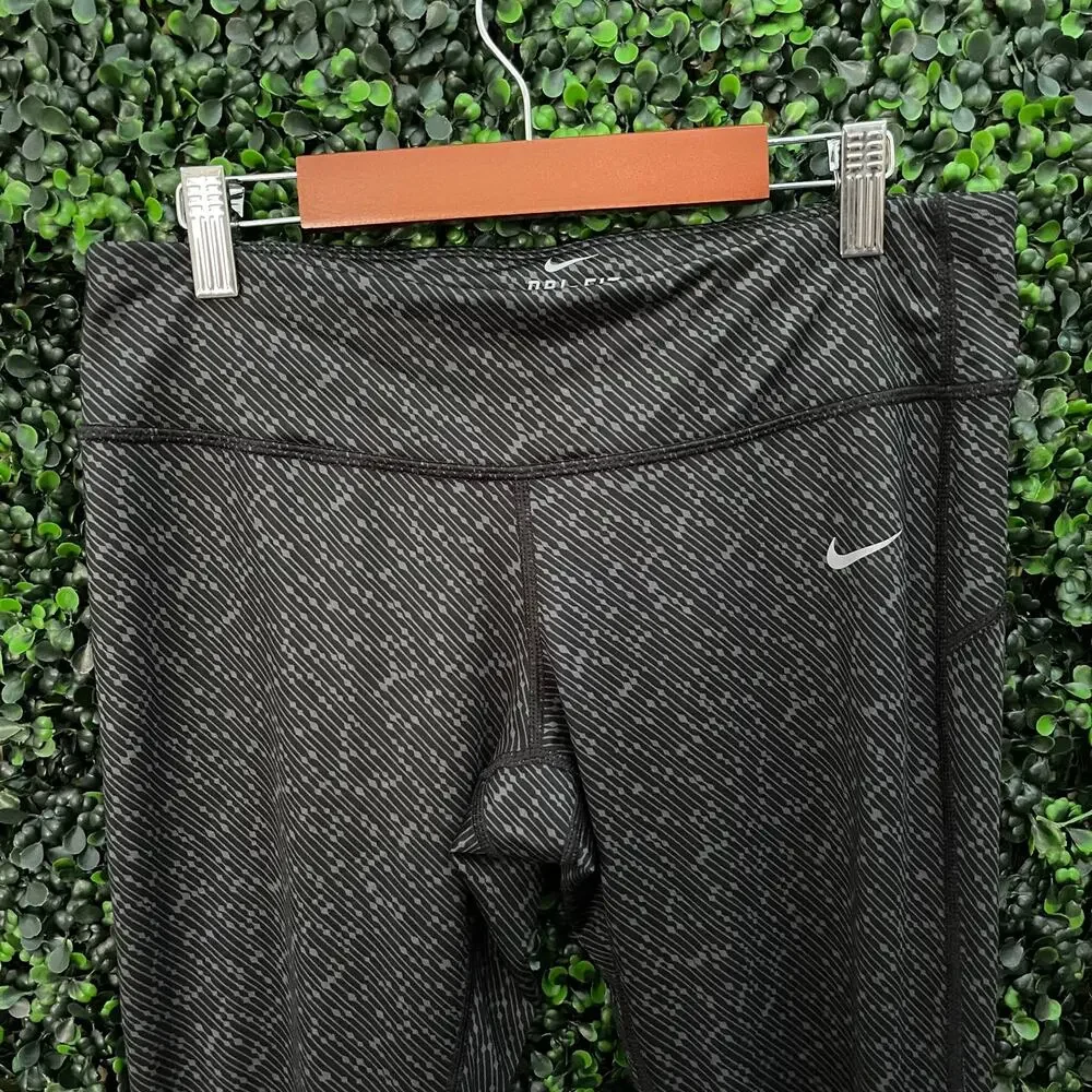 Nike, Leggings, Women's Size M - Picture 5 of 9